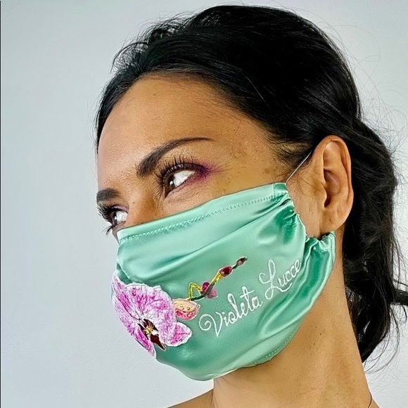 Hand-painted, one of a kind silk mask - Picture 5 of 6